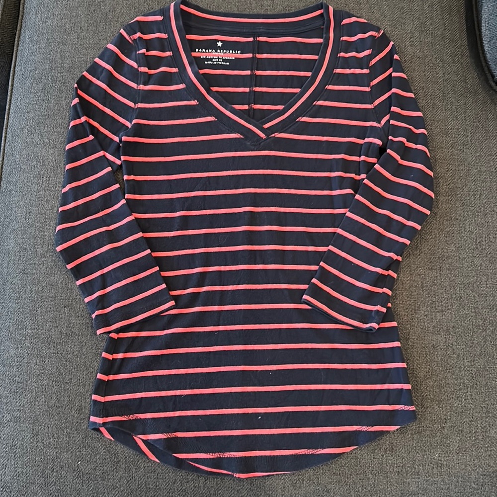 Banana Republic V-neck Tee